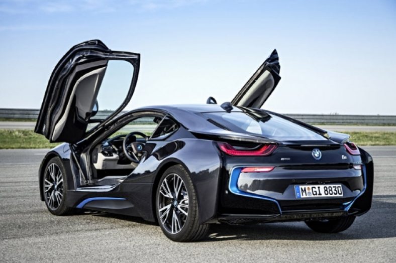 BMW i8 review