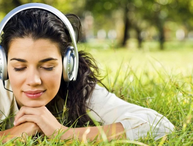 over ear headphones under $100