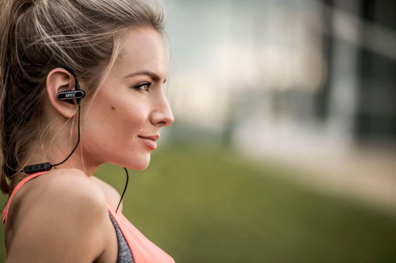 noise isolating earbuds