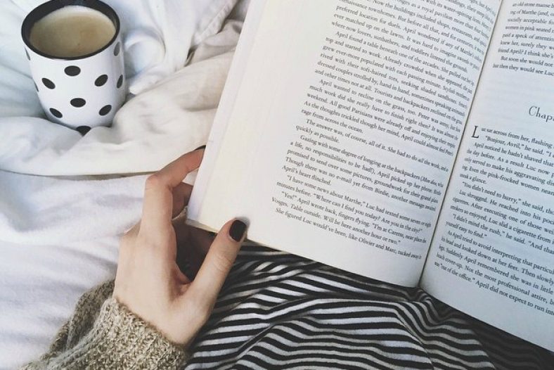 11 Awesome Benefits Of Reading Books
