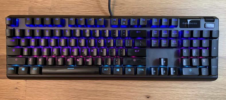SteelSeries Apex 5 Review