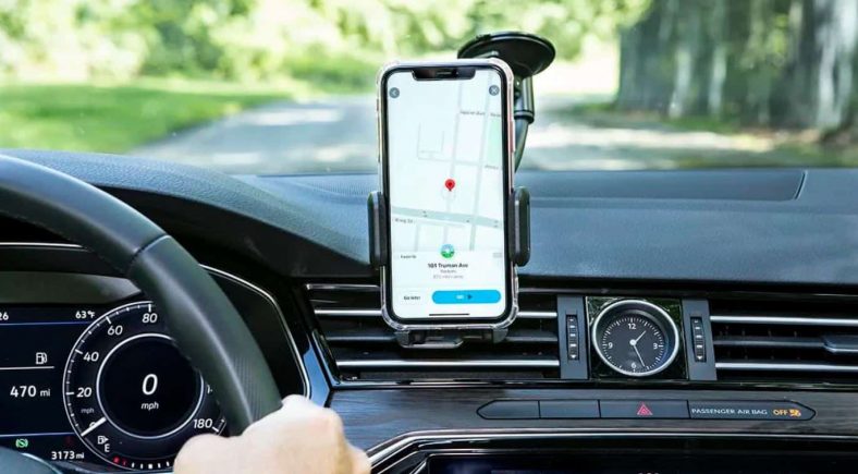 Best Car Phone Mount For iPhone Under $25