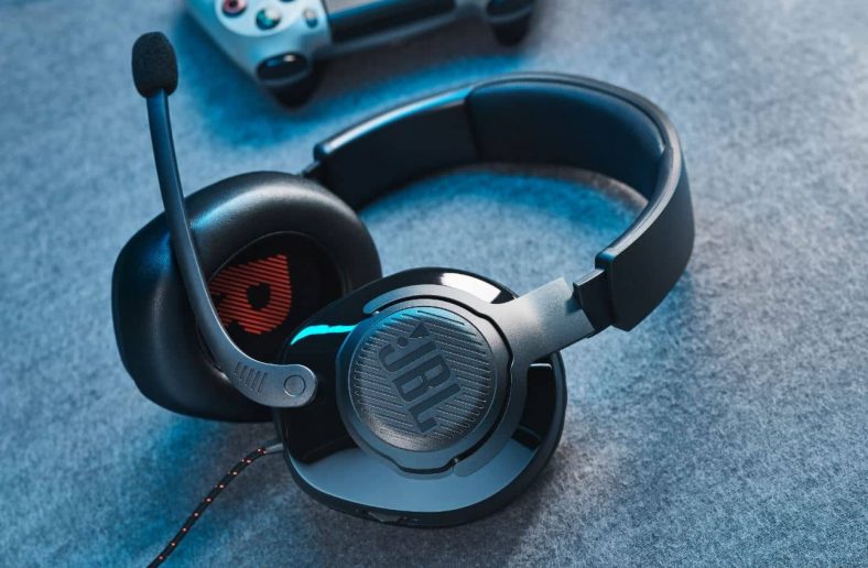 JBL Quantum 800 Review