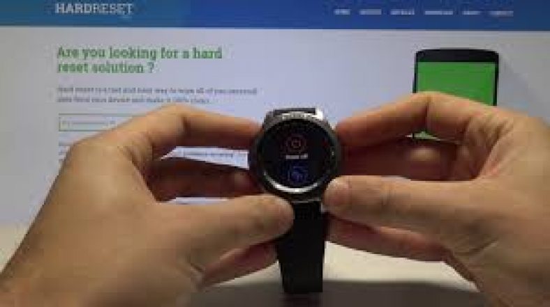 How to take a screenshot on the Samsung Galaxy Watch 4