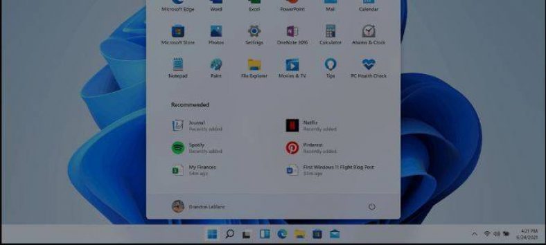 How to move the Taskbar to the top in Windows 11