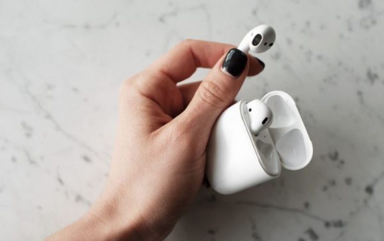 How to Fix ‘One AirPod Not Charging’ Issue