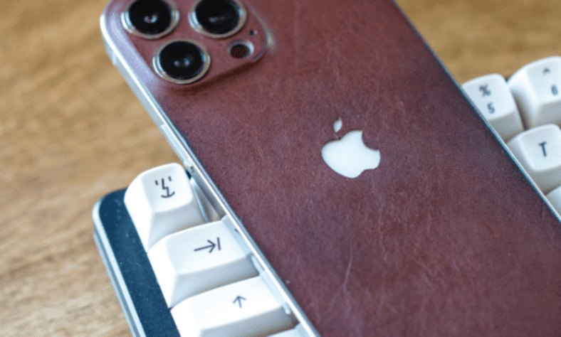 iOS 16: How to Switch From QWERTY to Dvorak