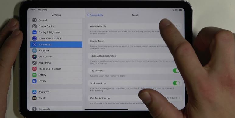 Enable or Disable AssistiveTouch