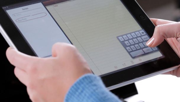 How to Move iPad Keyboard