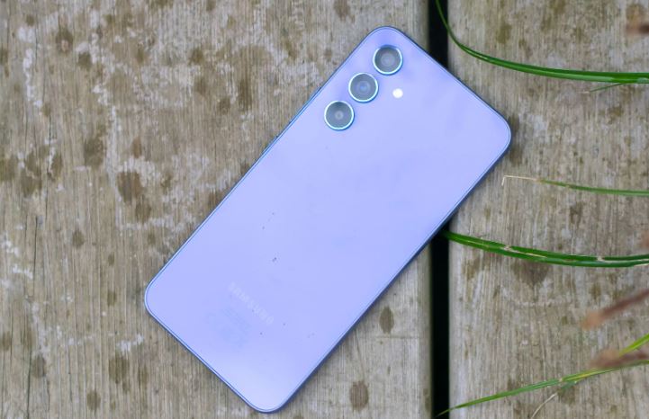 Google Pixel 7a vs Samsung Galaxy A54