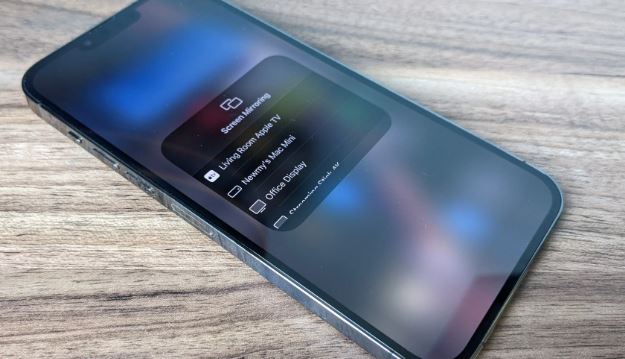 How to Connect an iPhone to a TV