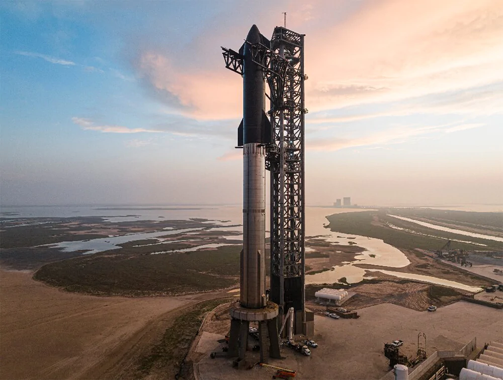 SpaceX Starship on its launch pad