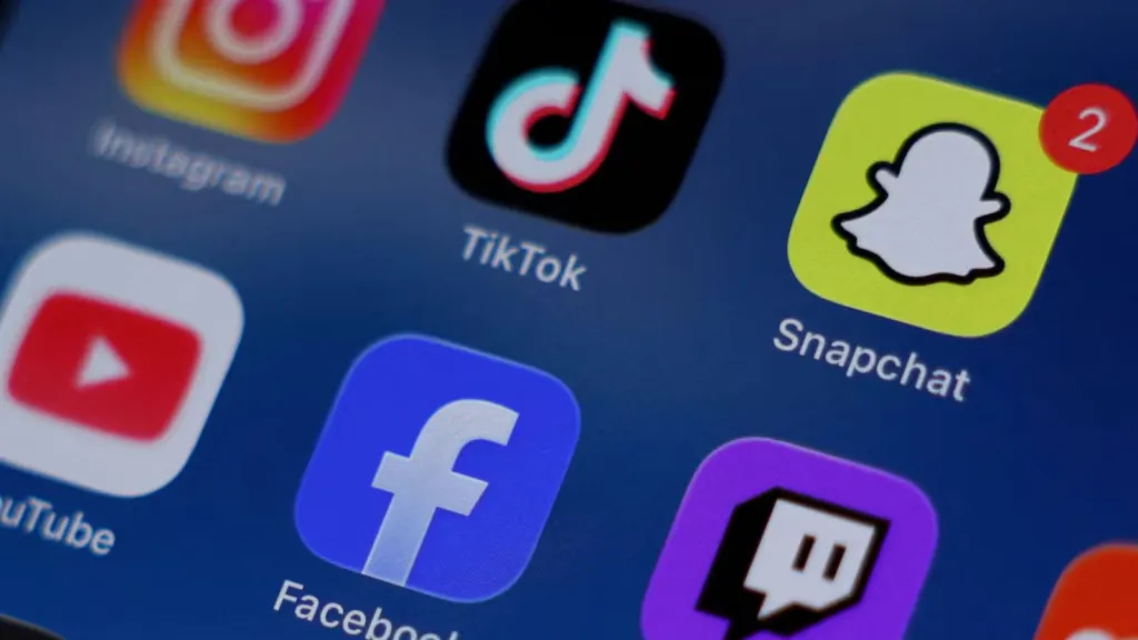 Illustrative photograph accompanying reporting on legal challenges to large technology companies