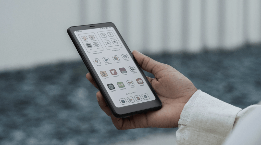 Boox Palma 2 Pro handheld e-ink reader